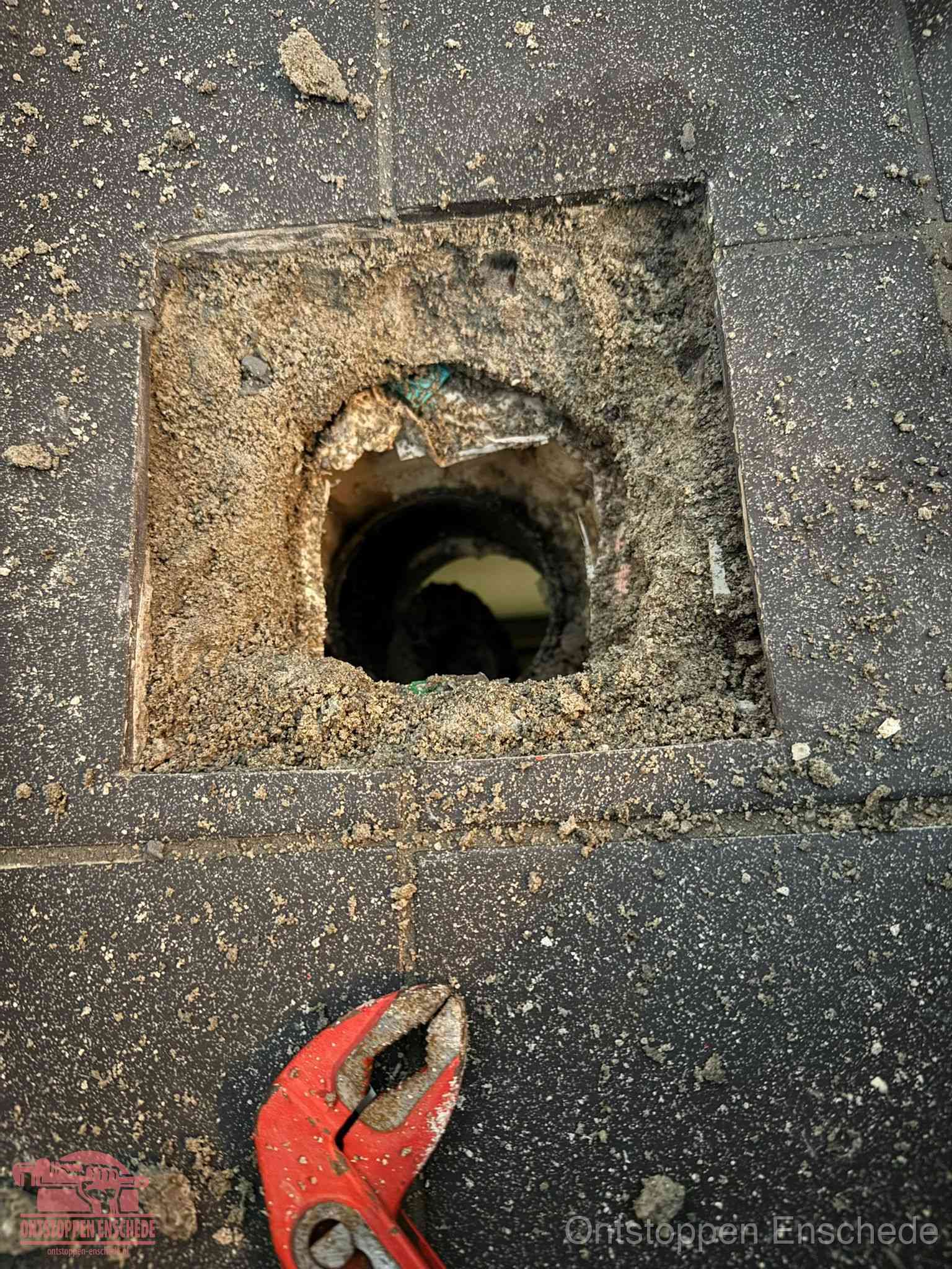 Rioolputje erfgrens eigendom in Enschede